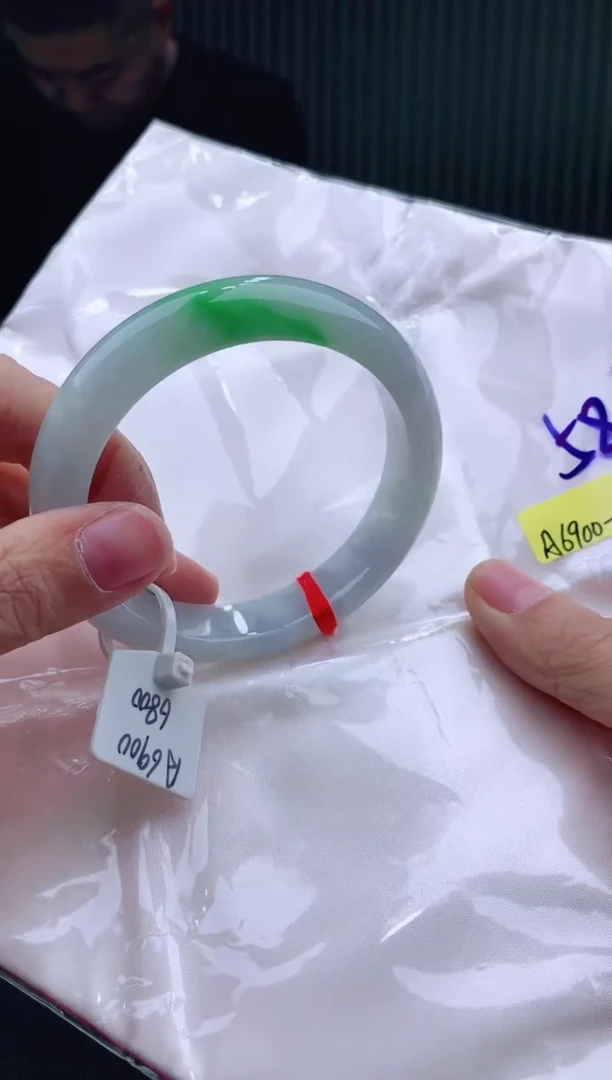 未镶嵌手镯翡翠58
