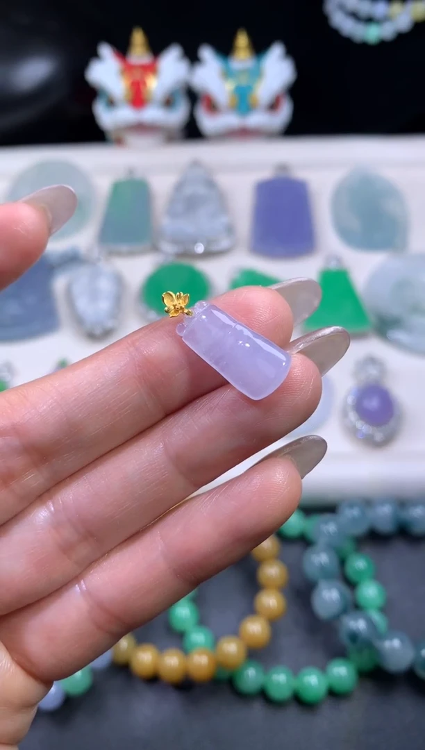 吊坠(不含链)18K金镶嵌翡翠