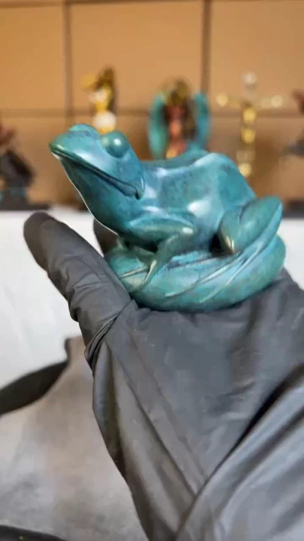 姚**队精铜材质精美雕塑