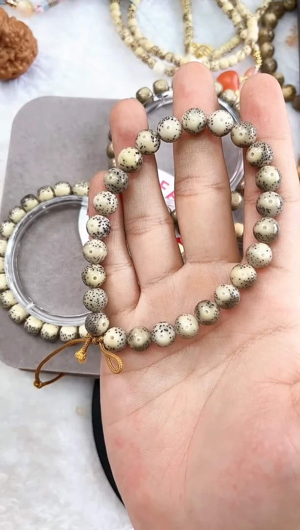 星月菩提手串卡9手持单圈，无敌放漏