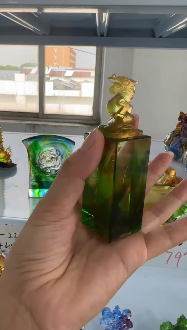 手工艺品琉璃大展宏图