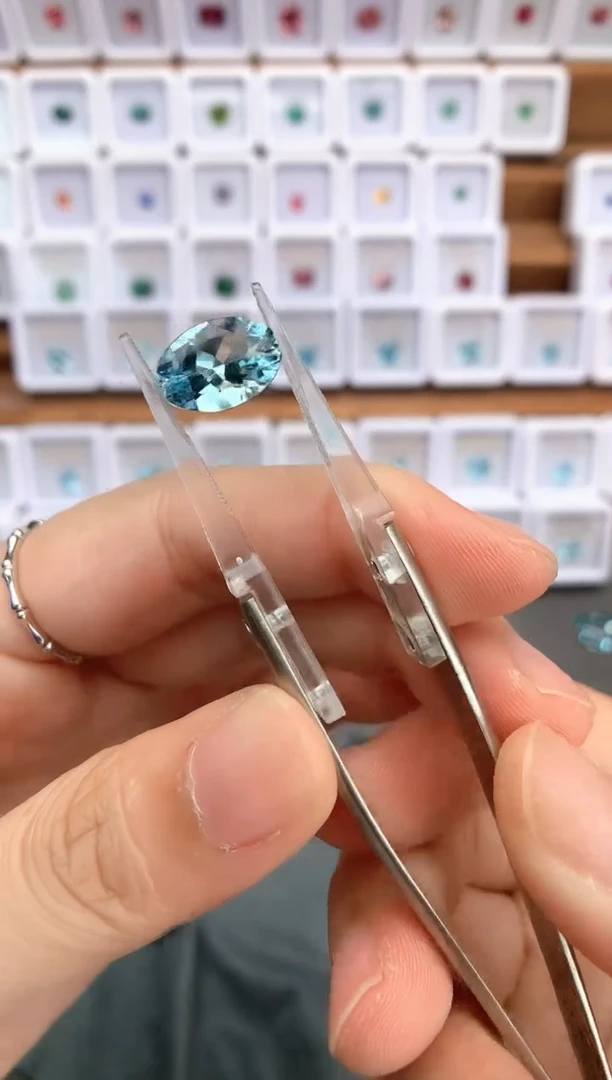 未镶嵌裸石定制海蓝宝石2.09ct 01010