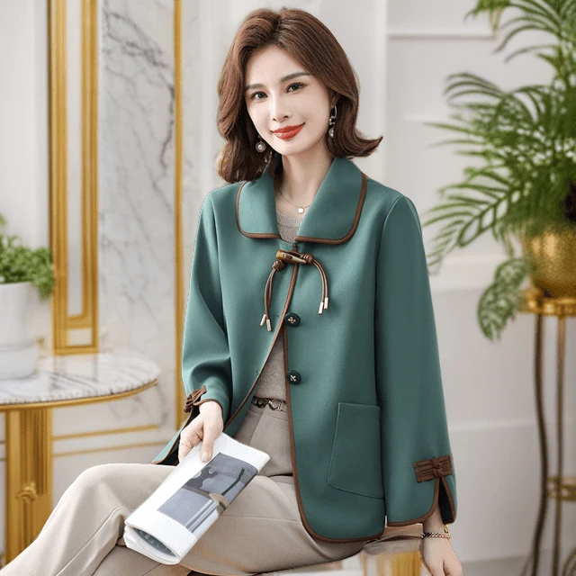 新中式国风外套妈妈春秋风衣短款中老年女春装品牌上档次风衣