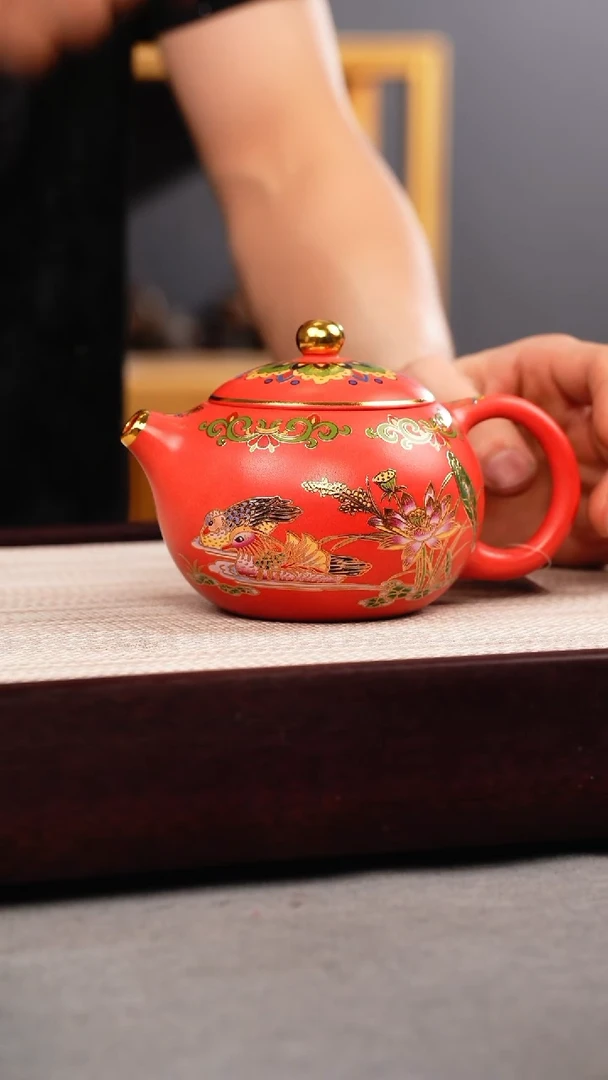 茶壶紫砂玫红朱泥 西施 鸳鸯珐琅彩