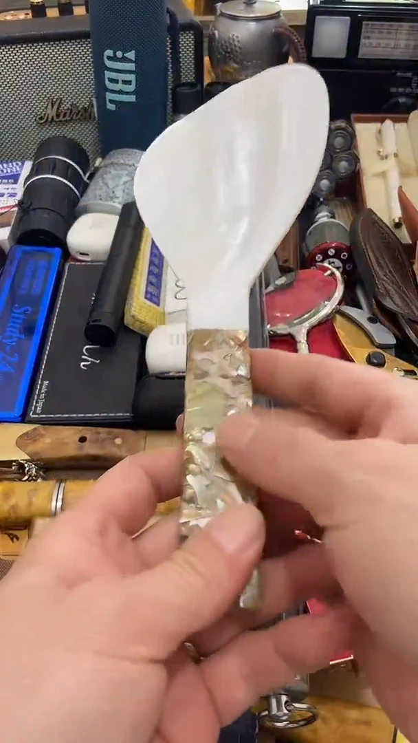 瓷片闪购商品 如图所示