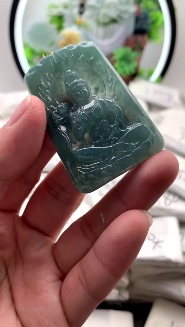 【闪购商品】翡翠颈饰未镶嵌大势至【品质一般能接受再拍】