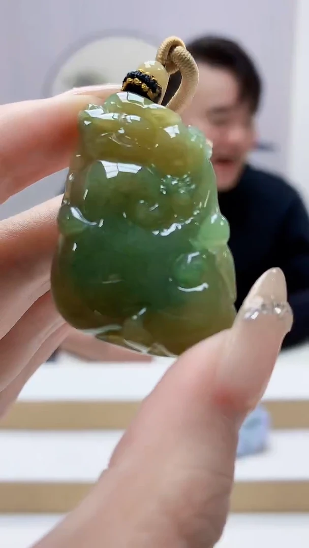 未镶嵌定制翡翠5060DD-毛货挂件49