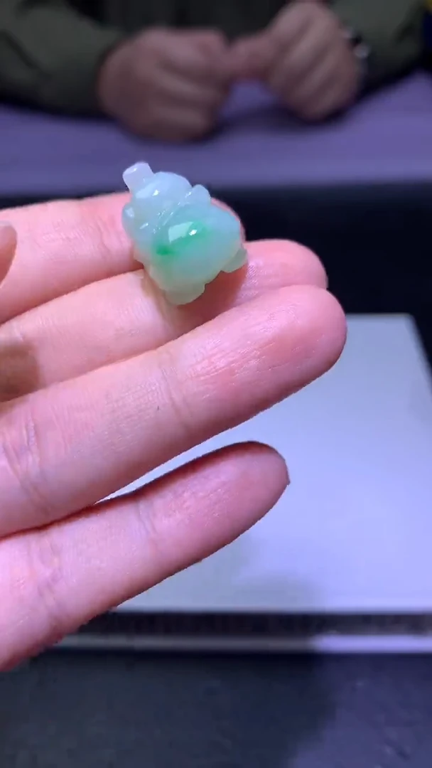 未镶嵌定制翡翠毛货