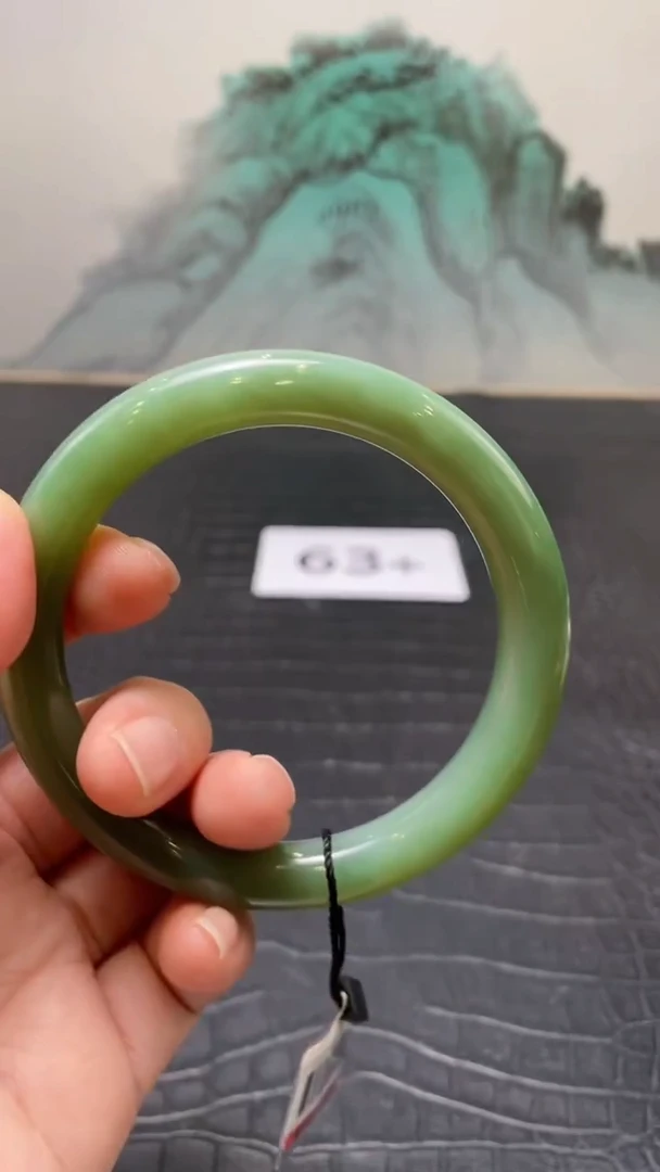 未镶嵌手镯和田玉（碧玉）快**使63+