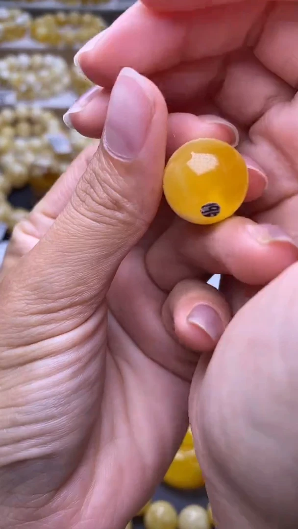 裸石琥珀未镶嵌葵.105