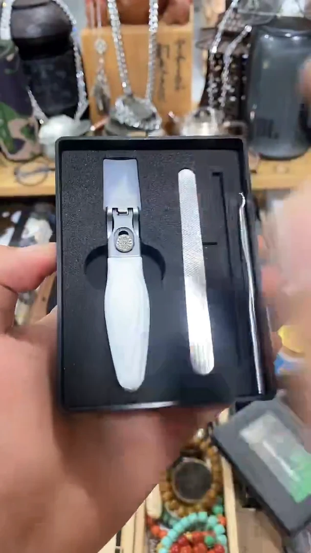 瓷片闪购商品  如图所示