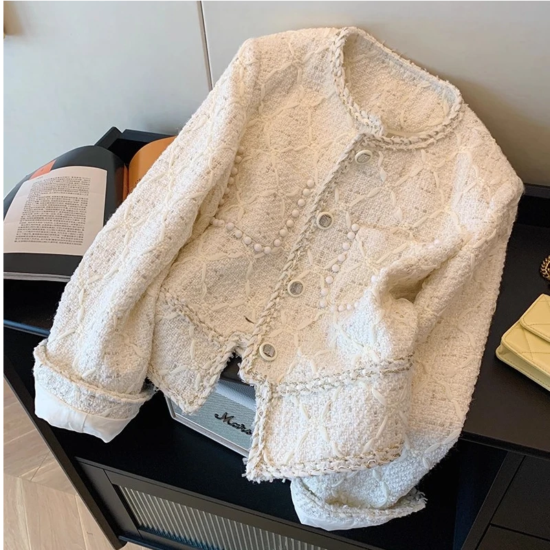 2025秋季新款珍珠白小香风重工圆领短外套女时尚名媛风显瘦短上衣