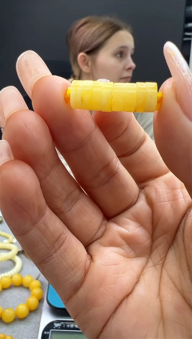 【闪购商品】琥珀裸石未镶嵌106秒拍号7mm