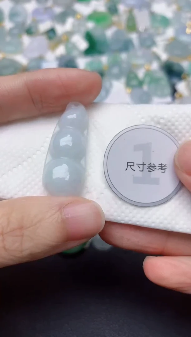 颈饰未镶嵌翡翠天然缅甸A货翡翠
