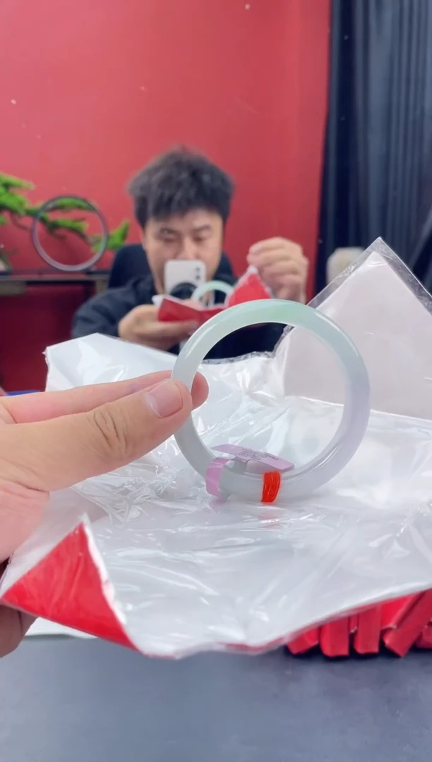 未镶嵌手镯翡翠6