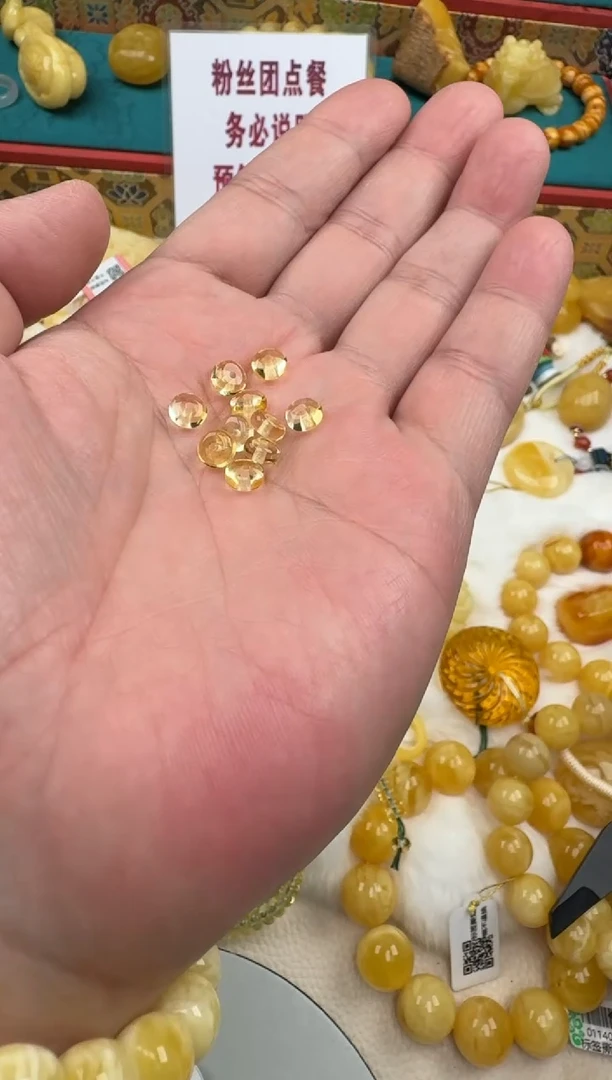 琥珀未镶嵌珠宝奇石金珀隔片其10片发货HZ124