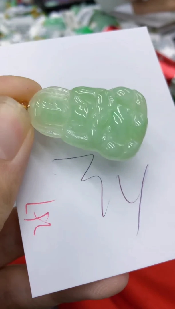 翡翠未镶嵌颈饰1111111111