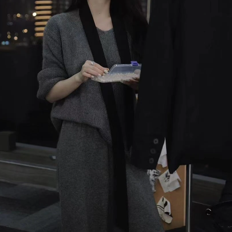 Fiinal《暮秋晚风》随意时髦典范秋季时尚气质针织套装