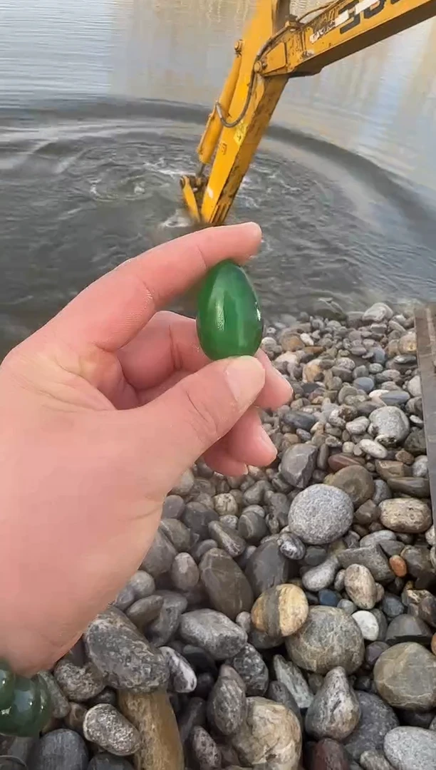 未镶嵌和田玉挂件68