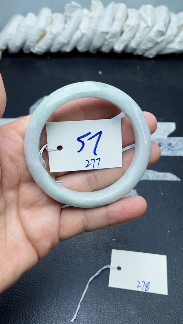 未镶嵌手镯翡翠277