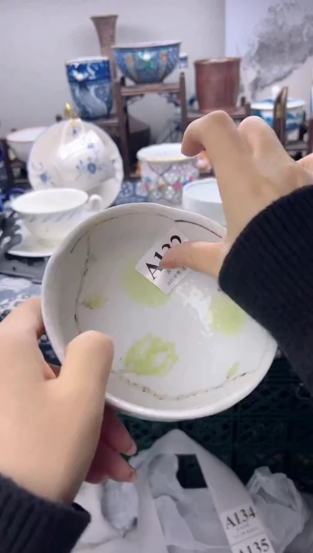 瓷片咪*仔  A132