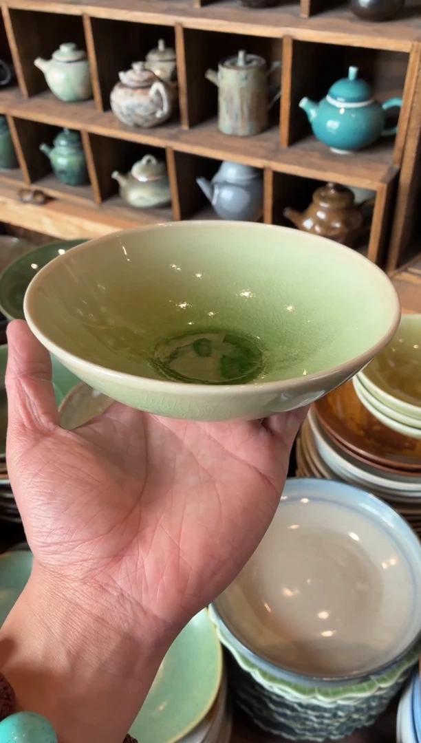 瓷片6.5寸玻化绿心圆口碗（福利款）