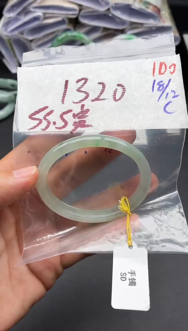 未镶嵌定制翡翠毛货需精细抛光多样性发1件100