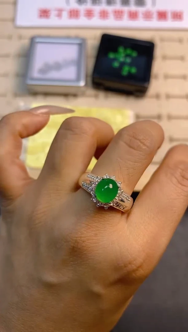 定制翡翠未镶嵌天然翡翠蛋面36