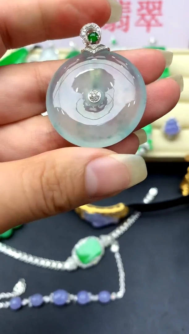 颈饰18K金镶嵌翡翠332-中国好珍宝