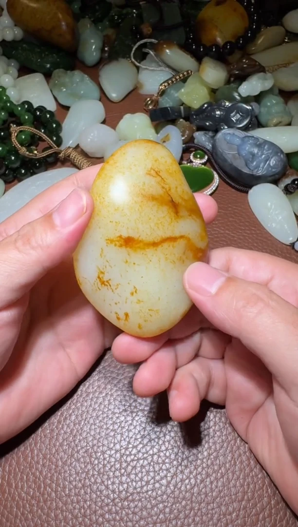 未镶嵌和田玉挂件王*和田玉
