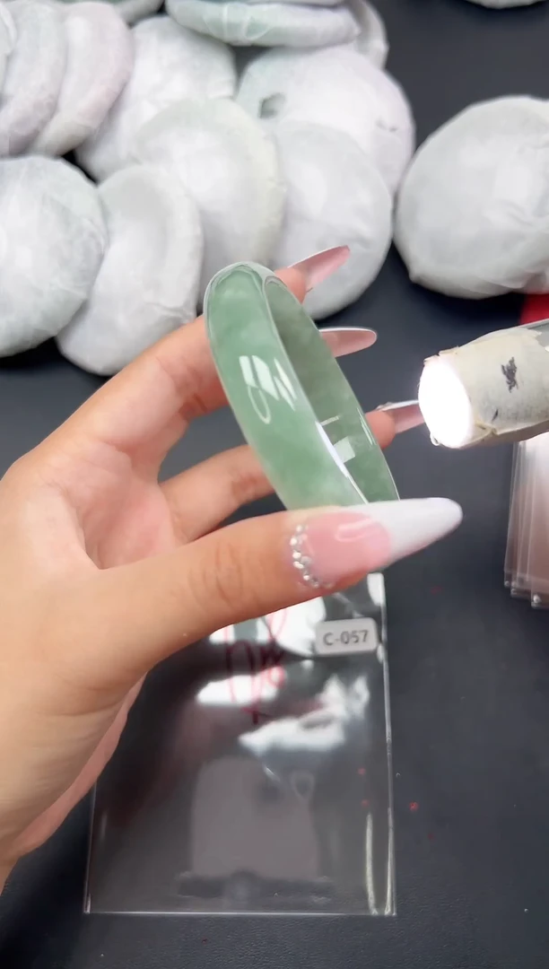 精品手镯，一物一拍C-057