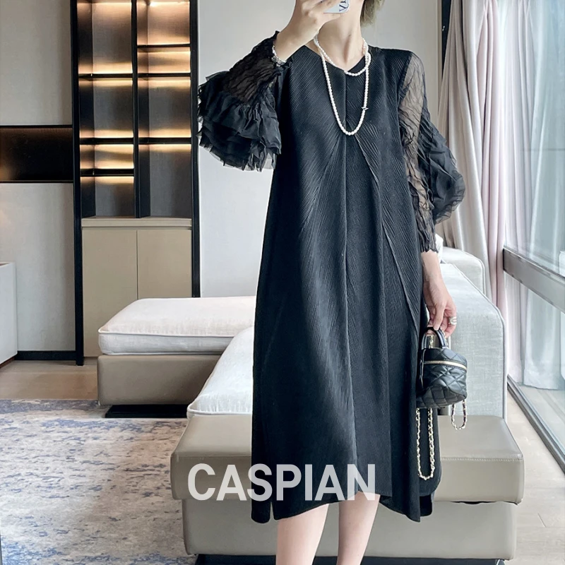 2025春夏新款重工刺绣高端褶皱连衣裙气质优雅宽松中长裙