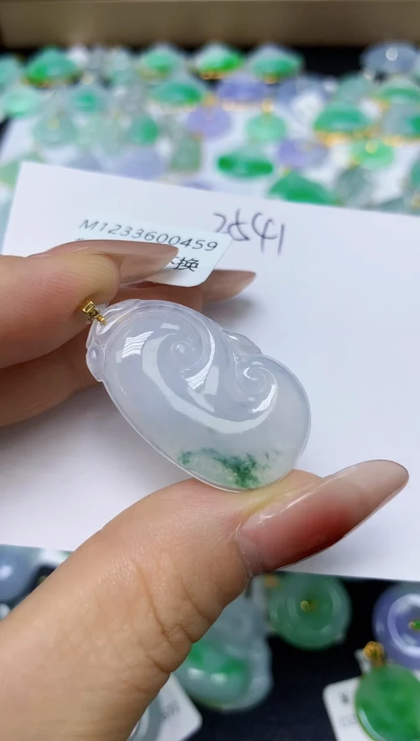 翡翠18K金镶嵌颈饰 天然缅甸翡翠A货