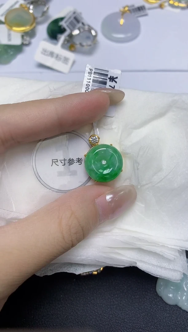 颈饰未镶嵌翡翠天然缅甸翡翠A货多样性发一件