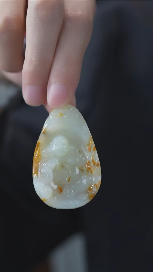 和田玉未镶嵌颈饰佛公