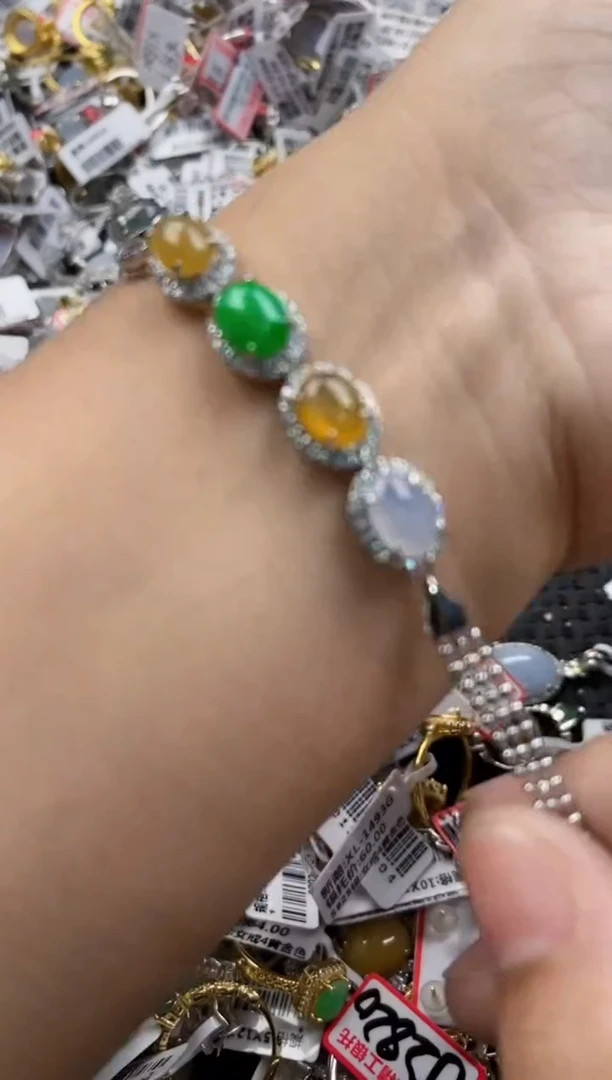 翡翠戒指银S925镶嵌1600000   3