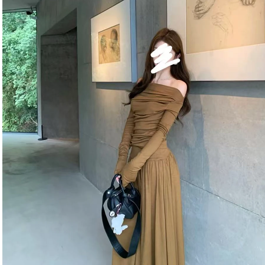 2025年秋季新款设计感褶皱长袖T恤套装轻熟风小众氛围感裙两件套