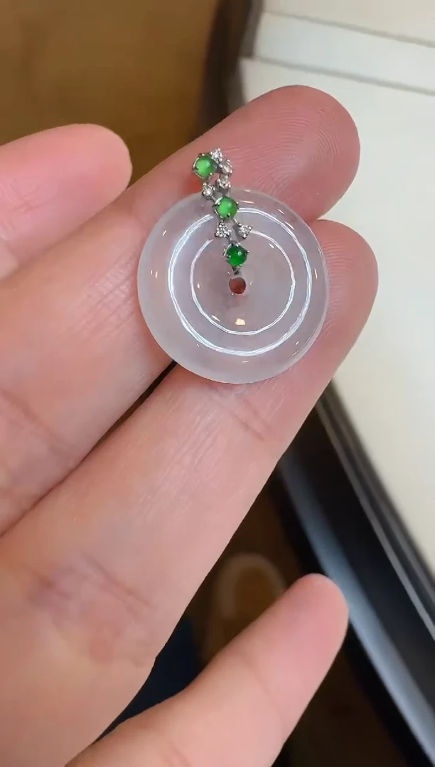 【闪购商品】翡翠吊坠(不含链)18K金镶嵌多样性团购发一件