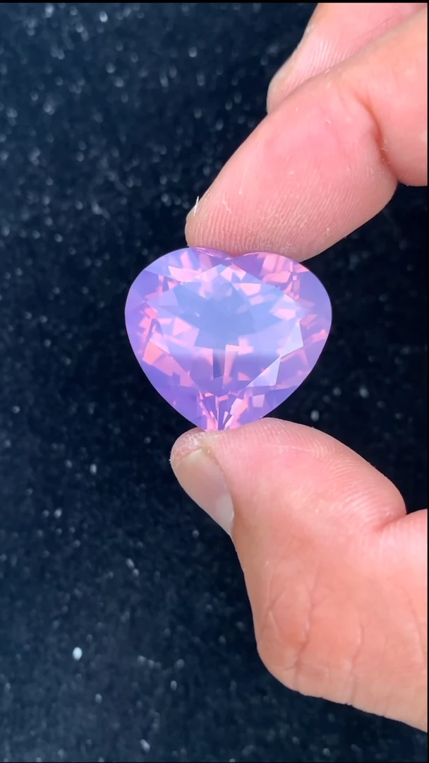 裸石未镶嵌水晶40.13克拉