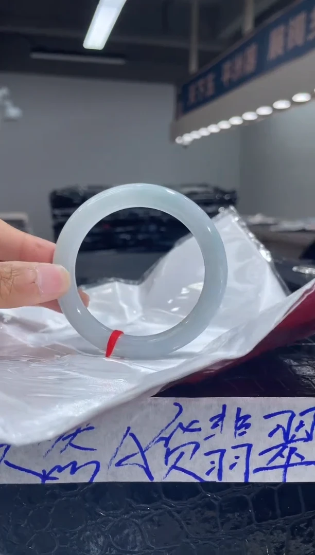 未镶嵌手镯翡翠7