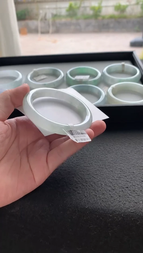 未镶嵌手镯翡翠55圆条Y4701买断