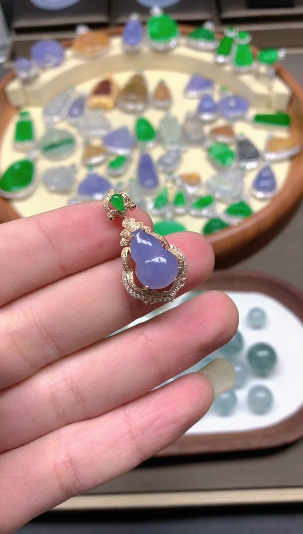 【闪购商品】翡翠颈饰18K金镶嵌挂件