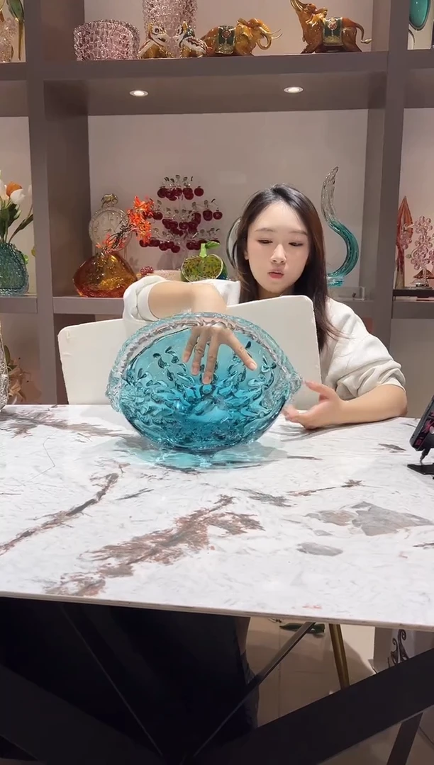 蓝色提篮琉璃果盘