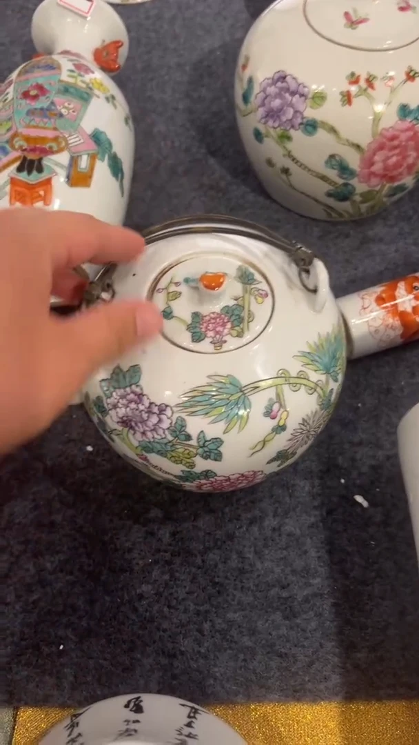 摆件瓷摆件瓷摆件花卉支丁壶