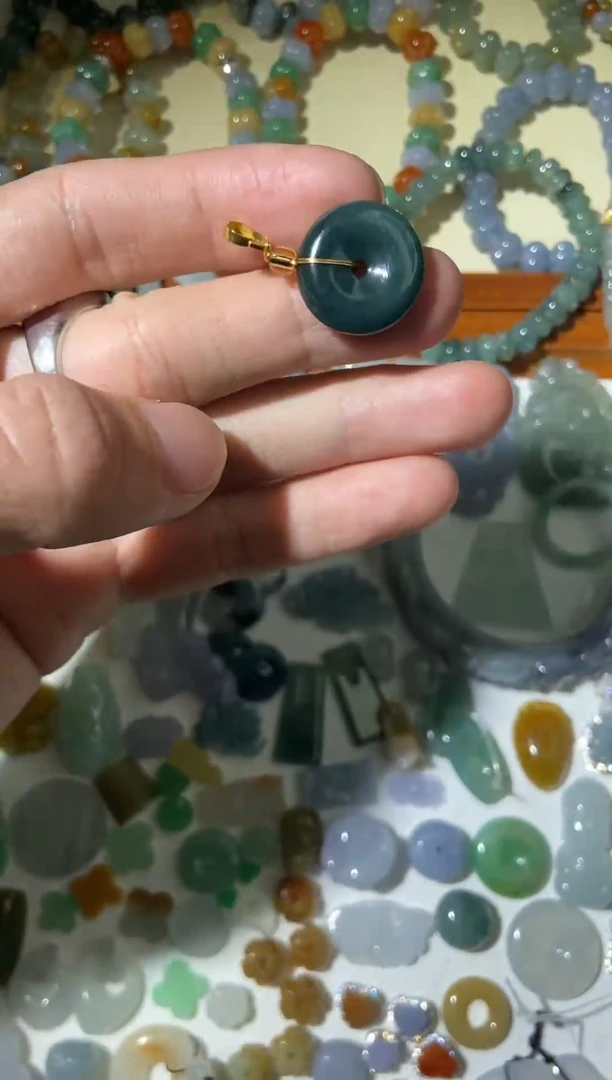 【闪购商品】翡翠颈饰未镶嵌【闪购商品】 天然翡翠