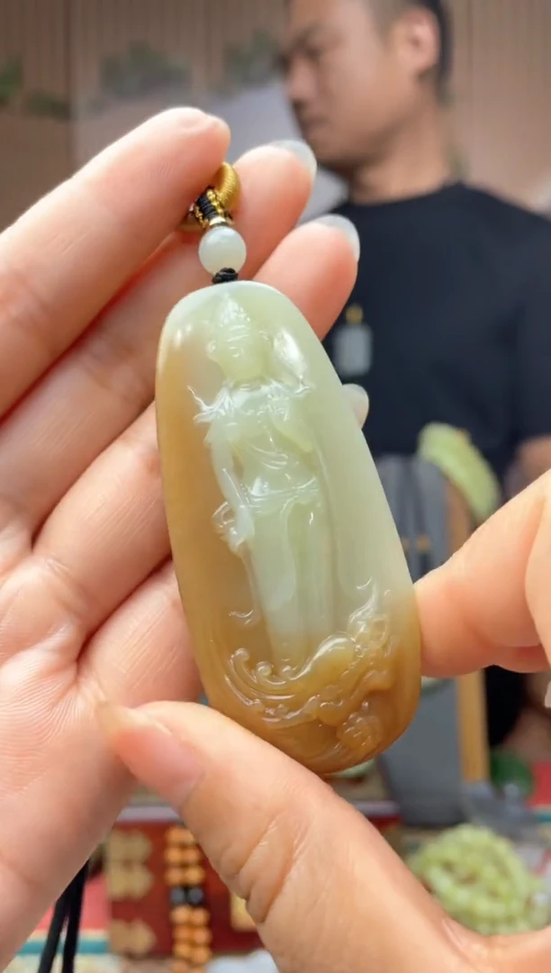 颈饰未镶嵌和田玉拍一发一