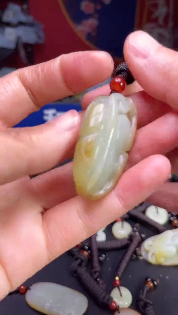 颈饰未镶嵌和田玉123