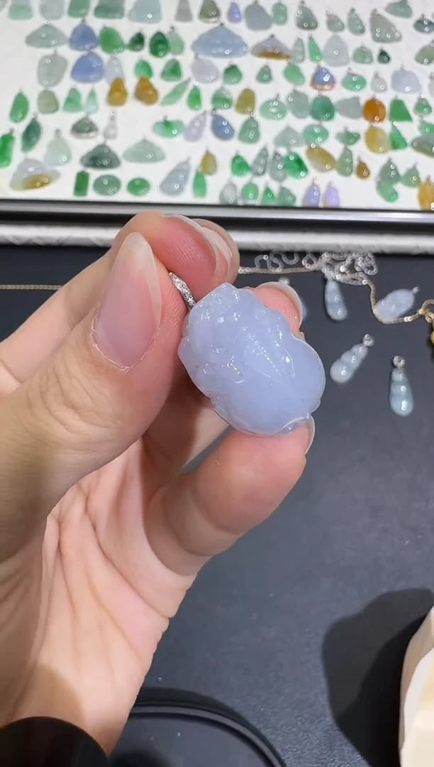 翡翠18K金镶嵌颈饰X0628-1501-567