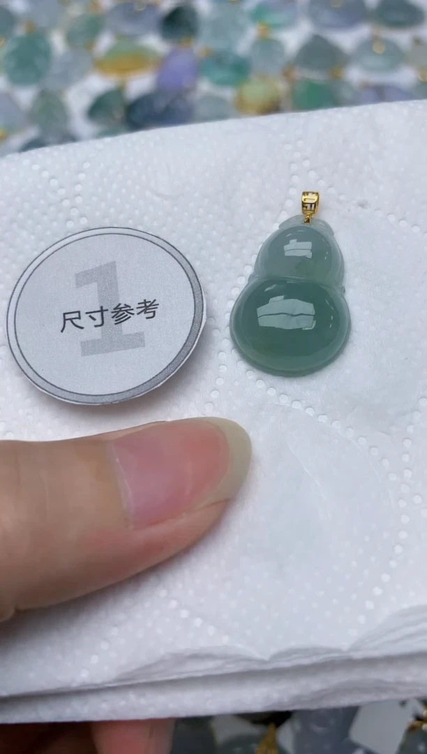 翡翠18K金镶嵌颈饰天然A货翡翠