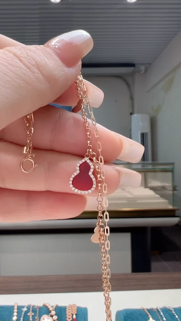 【闪购商品】钻石手链18K金镶嵌满钻红葫芦手链